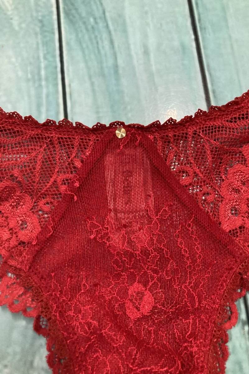 Calcinha Tanga em Renda L'Amour - Belles