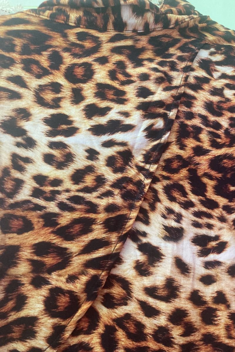 Camisa Pétalas Felino - Aquária