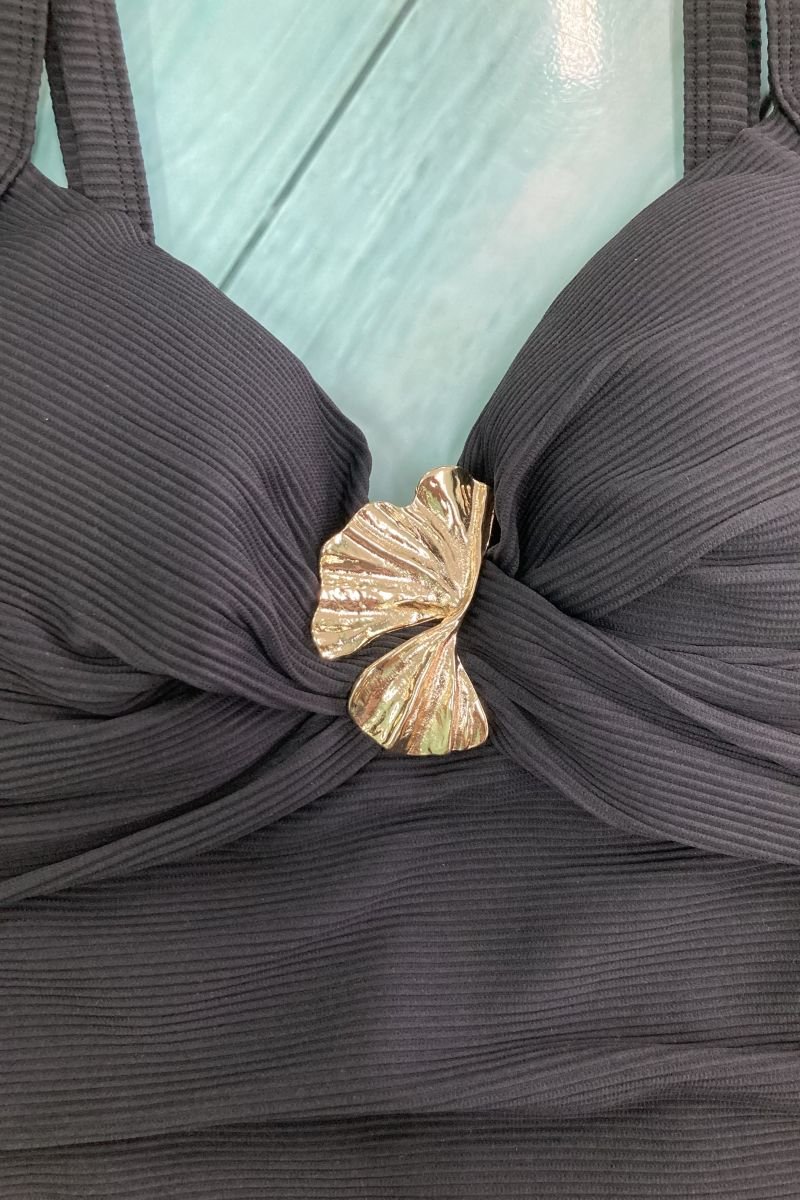 Maio Drapeado Clássico Preto Refúgio - Belles