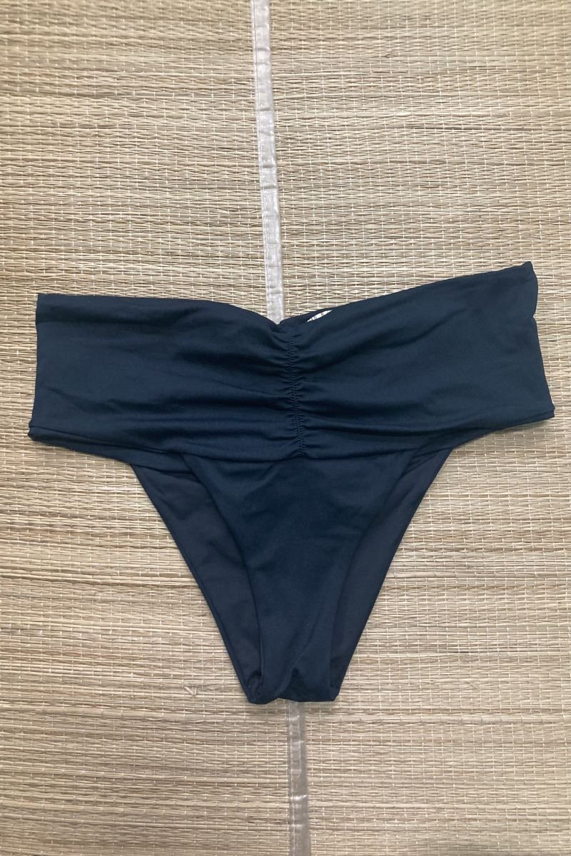 Tanga Avulsa Hot Pants Drapeada sem Costura - Simone Gauer - Preto