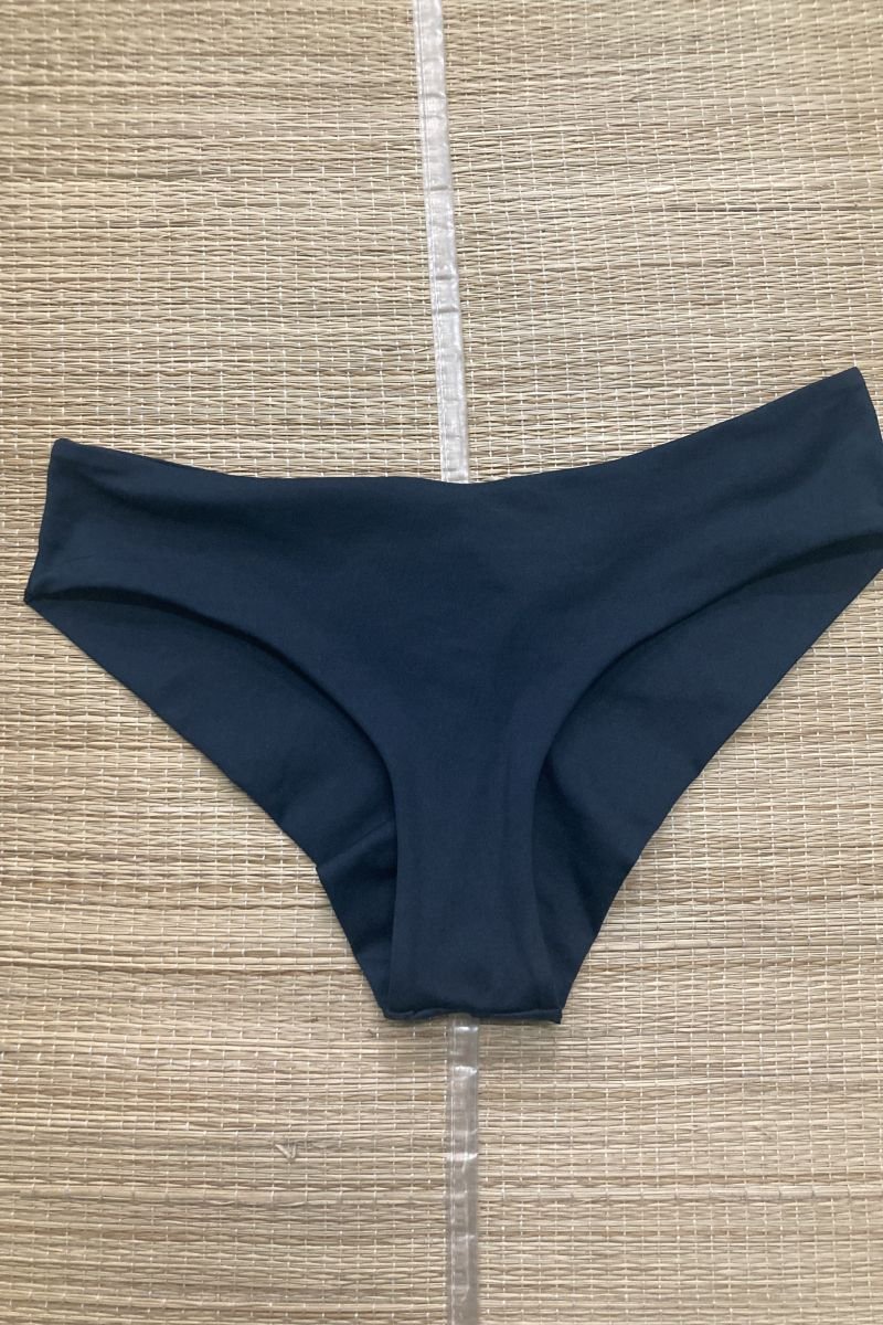 Tanga Avulsa Tradicional sem Costura - Simone Gauer - Preto