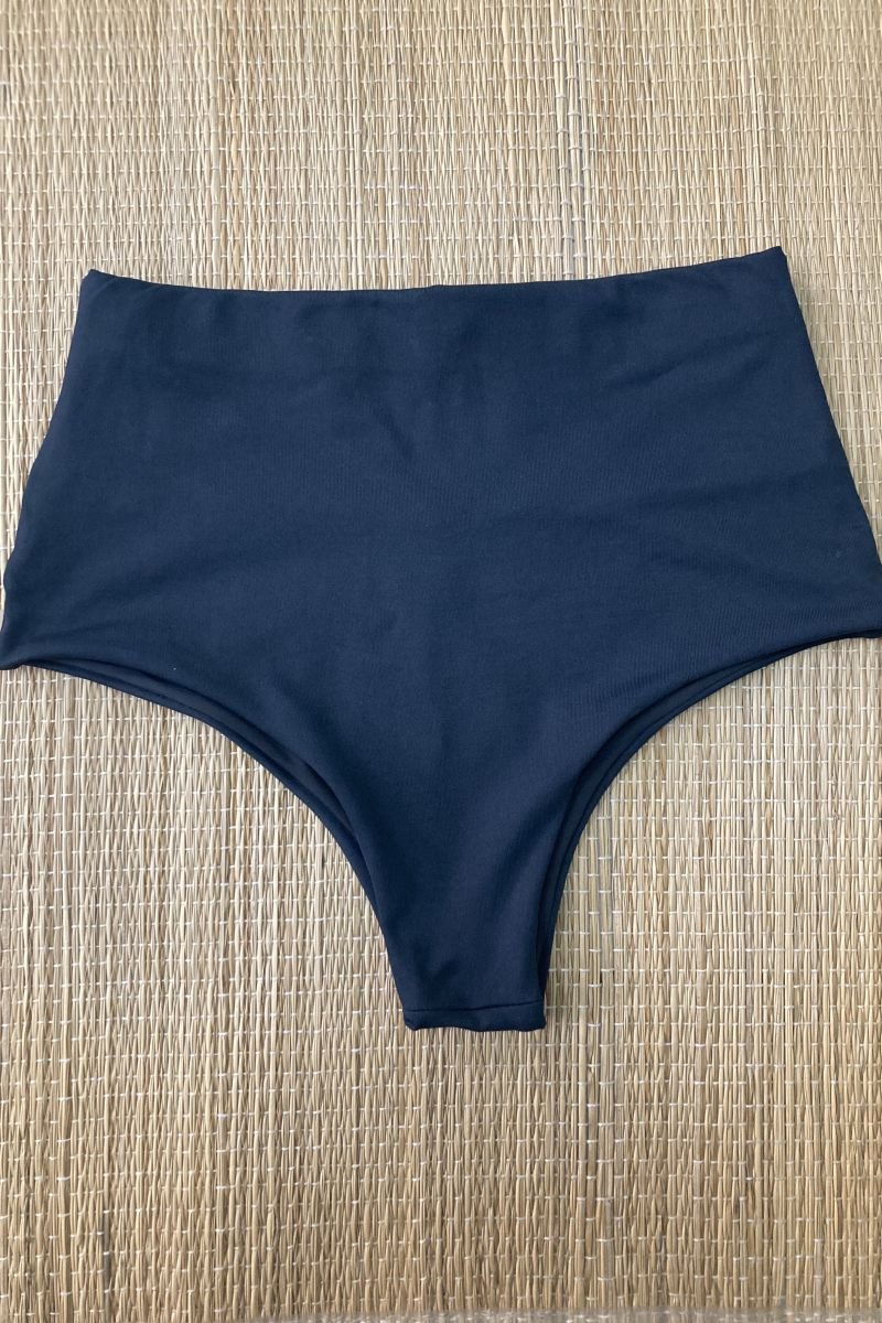 Tanga Hot Pants - Simone Gauer - Preto